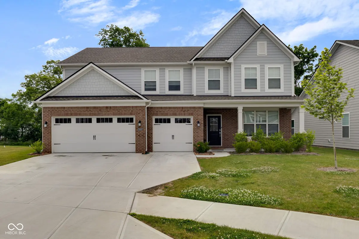 19490 Honeylocust GLN, Noblesville, IN 46062
