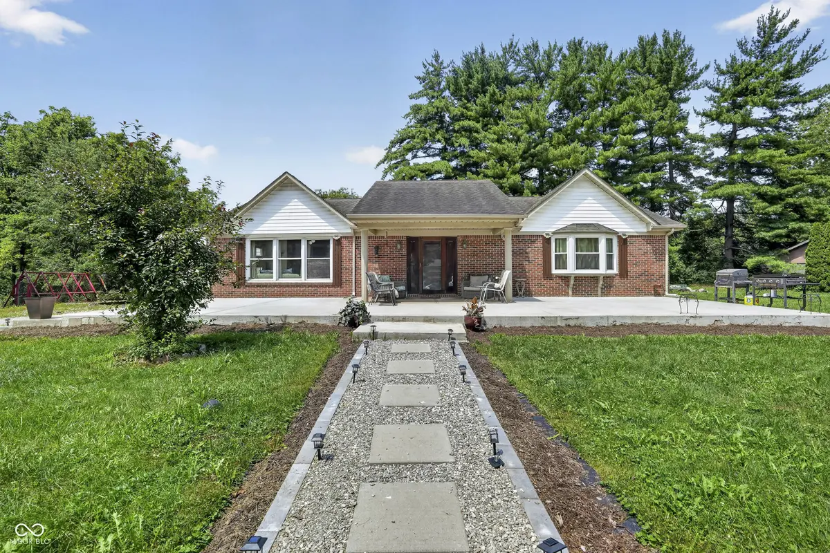 602 S 840 E, Zionsville, IN 46077