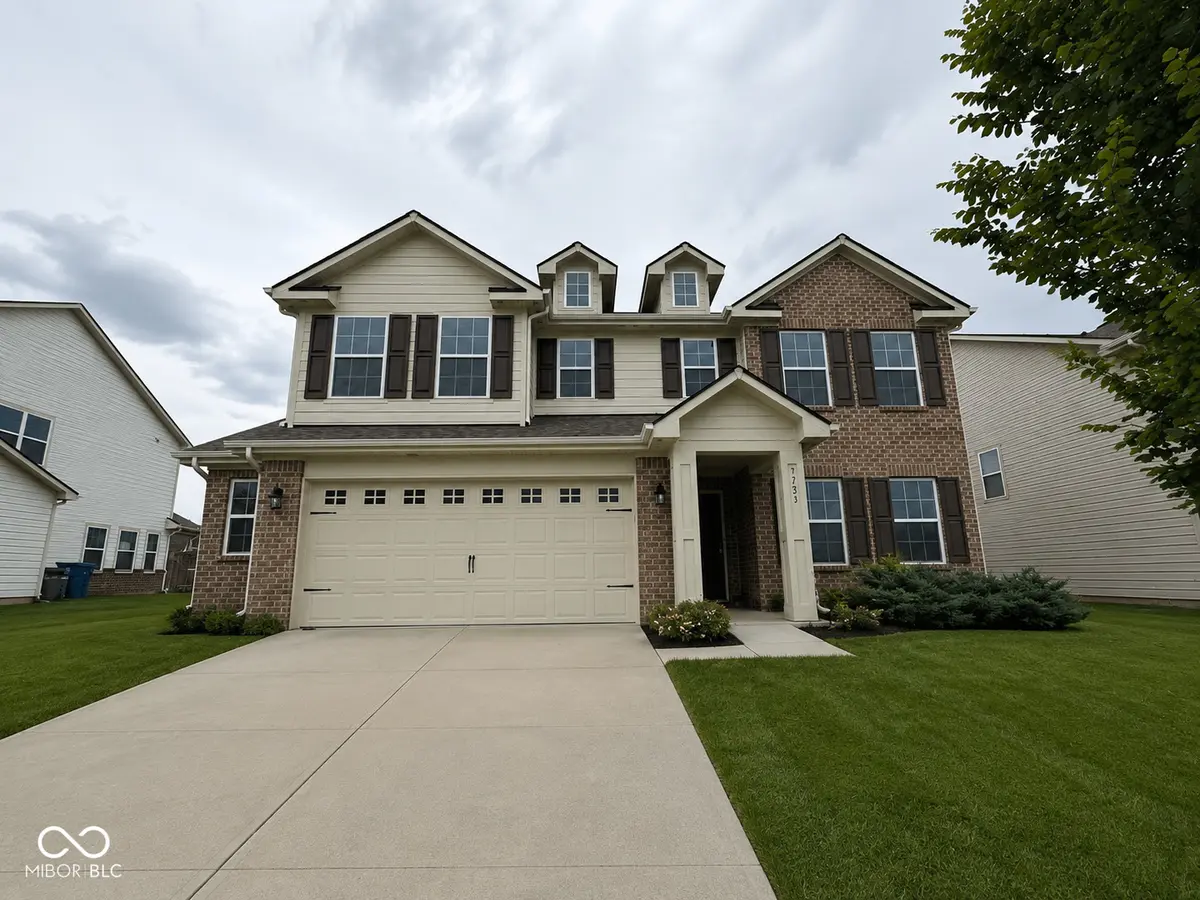 9725 Pica DR, Fishers, IN 46040