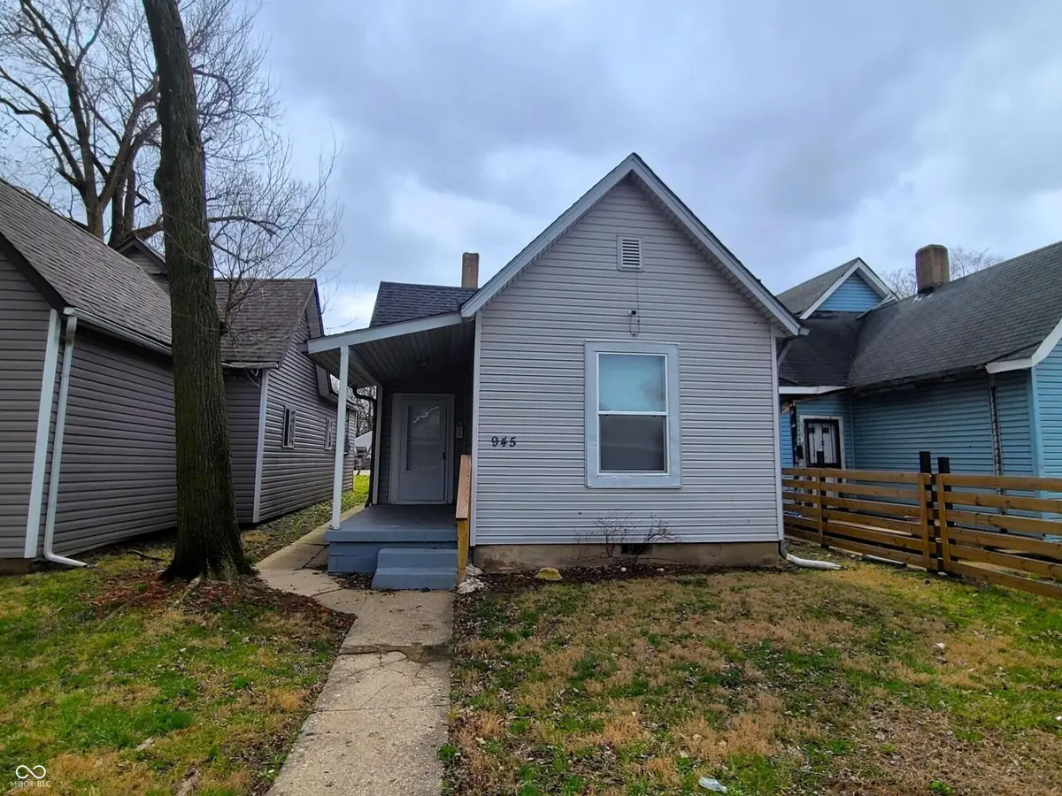 945 W Roache ST, Indianapolis, IN 46208