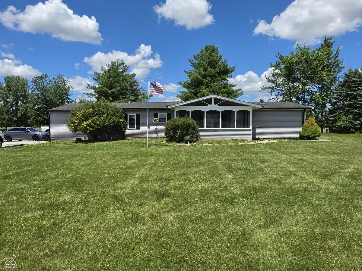 1408 E 600 N, Whiteland, IN 46184