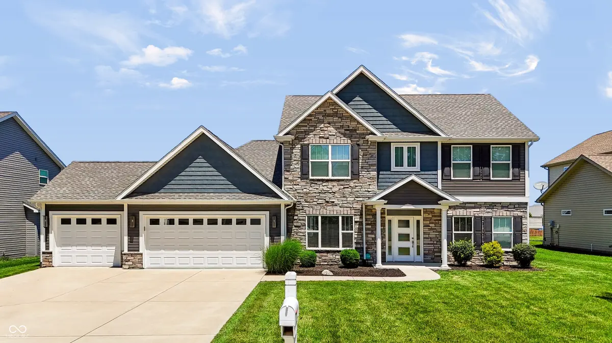 1066 Chesapeake Pointe DR, Lafayette, IN 47909
