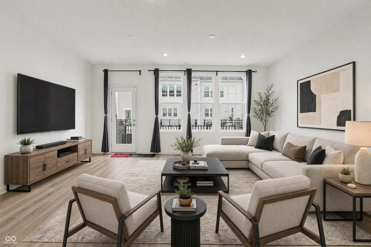 14565 Pomona LN, Carmel, IN 46074