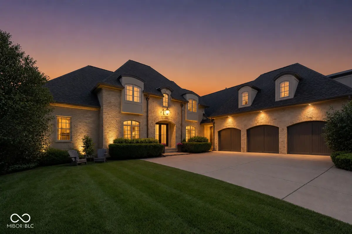 15479 Hidden Oaks LN, Carmel, IN 46033