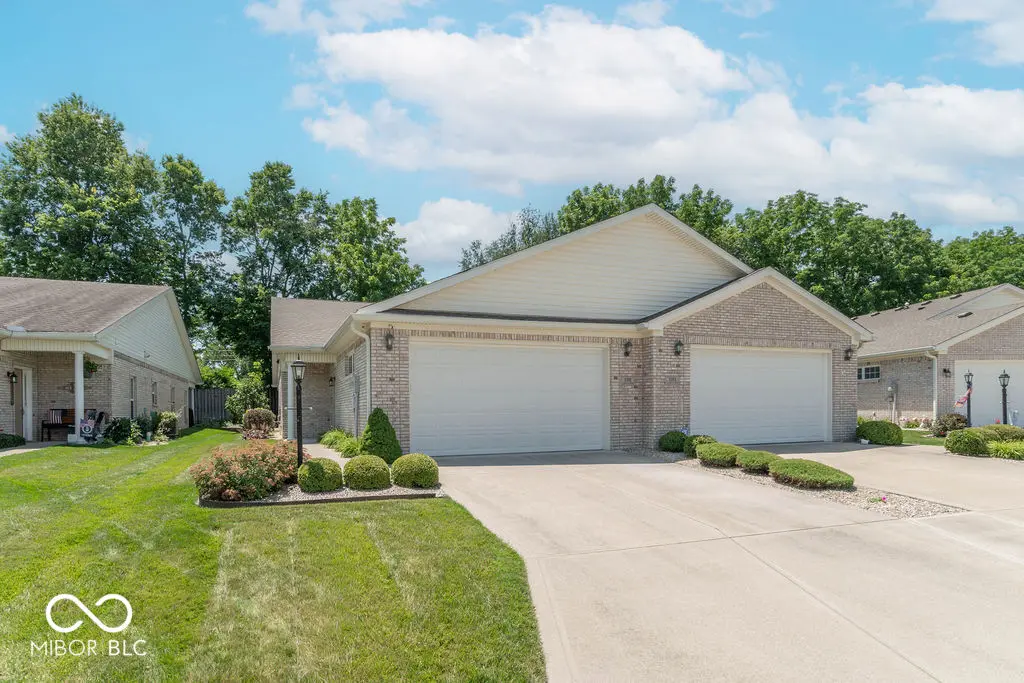 3391 Lukes WAY, Greenwood, IN 46143