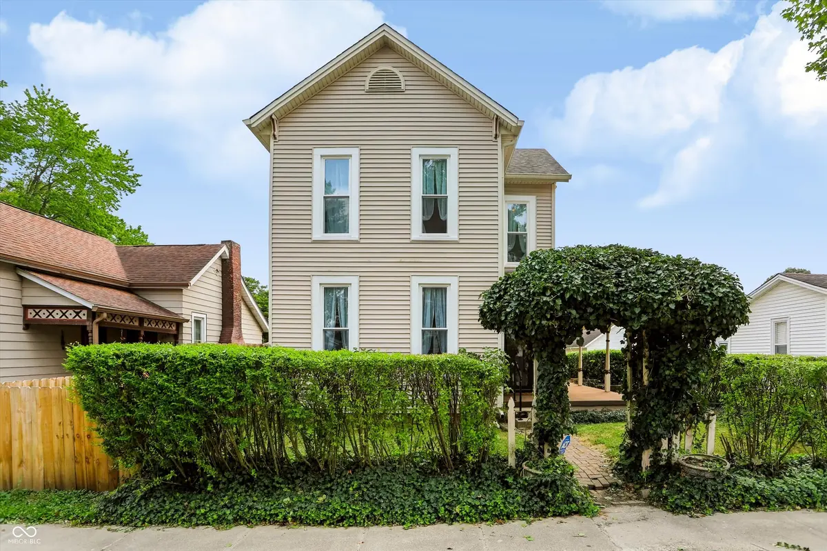 551 E Adams ST, Franklin, IN 46131