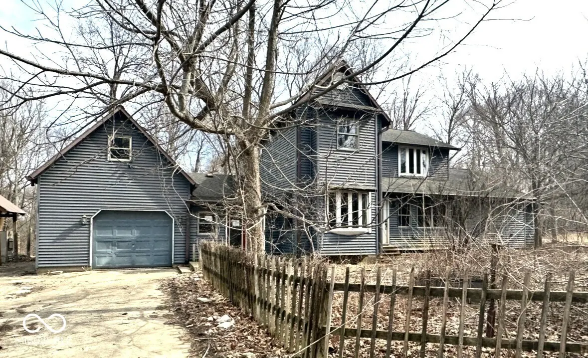 8223 S County Road 250 RD W, Cloverdale, IN 46120