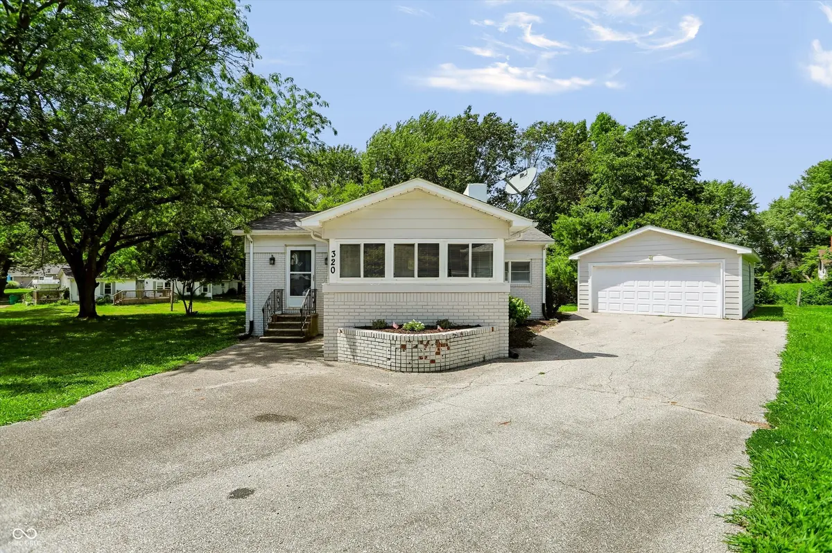 320 W Ash ST, Jamestown, IN 46147