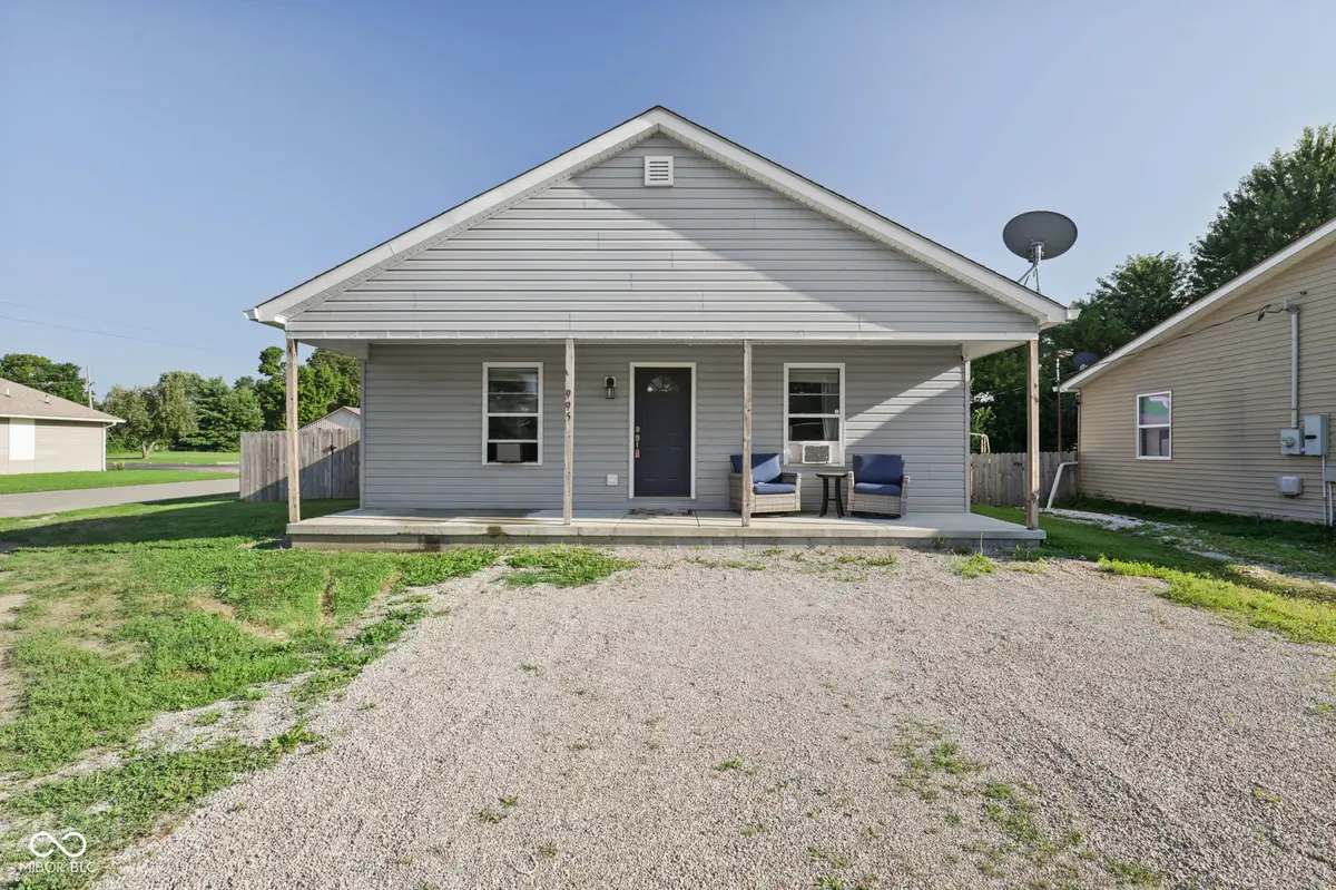 995 E Gray ST, Martinsville, IN 46151