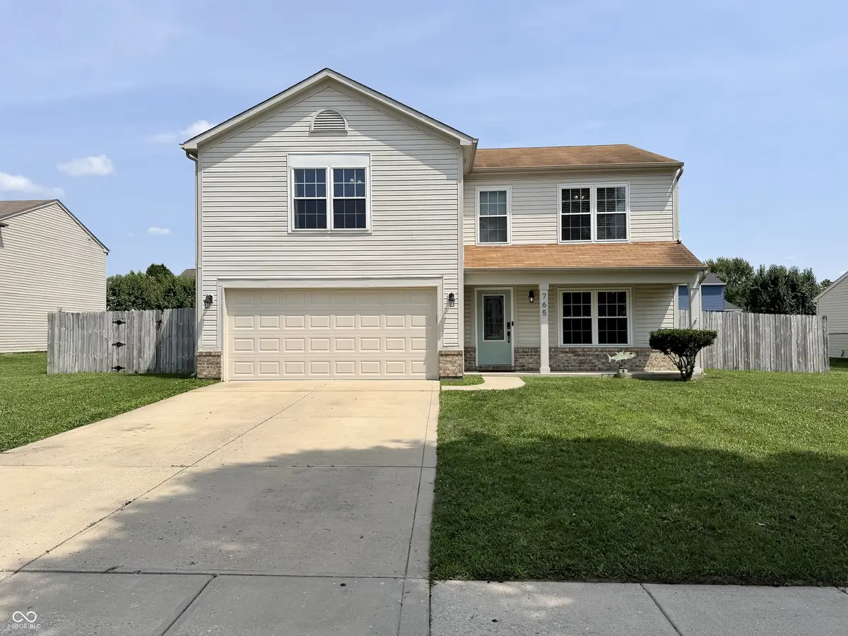 765 Yellowwood DR, Greenwood, IN 46143