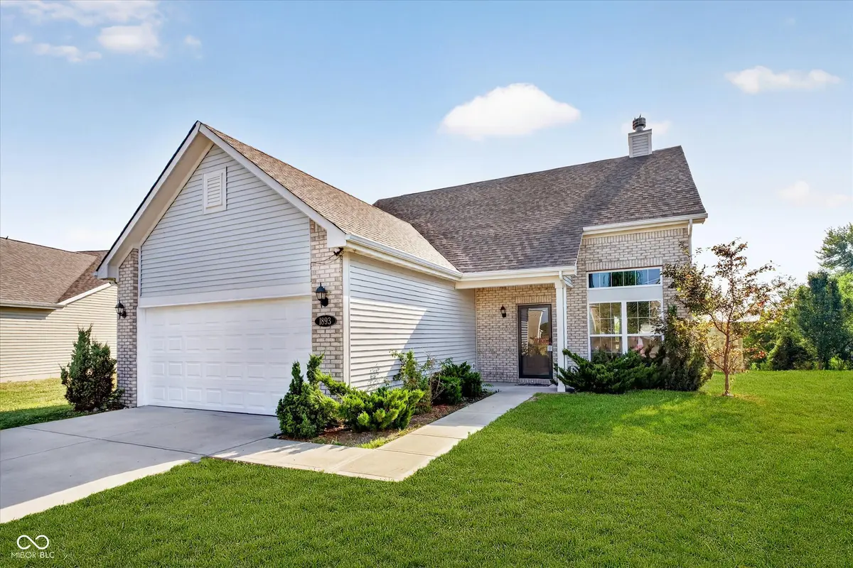 1893 Osman DR, Avon, IN 46123