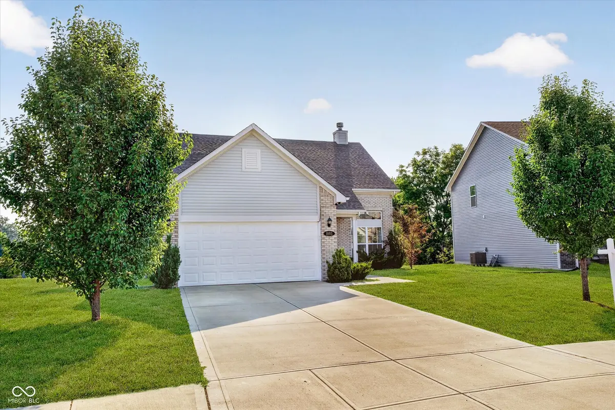 1893 Osman DR, Avon, IN 46123