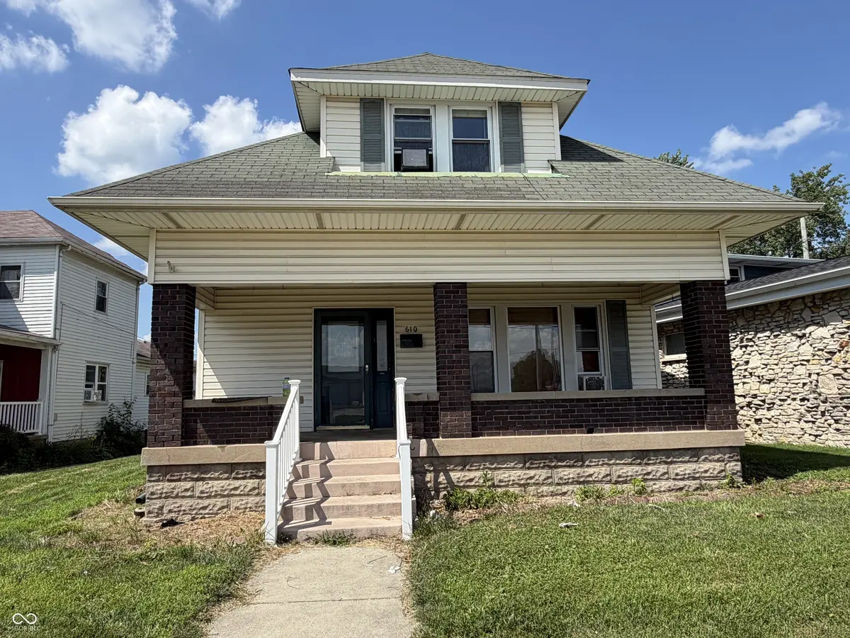610 W 3rd ST, Rushville, IN 46173