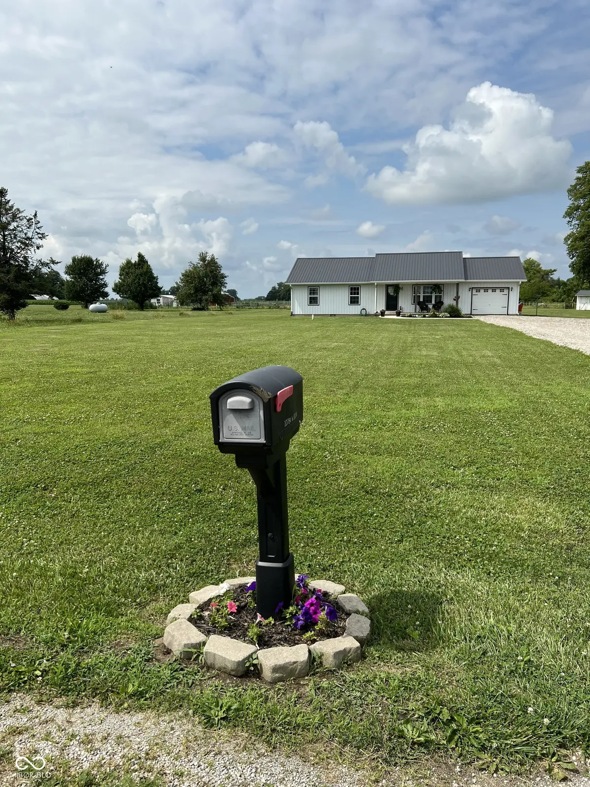 10784 W 300 N, Kempton, IN 46049