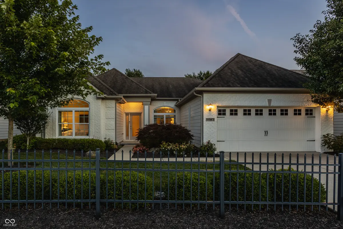 11923 Avedon WAY, Zionsville, IN 46077