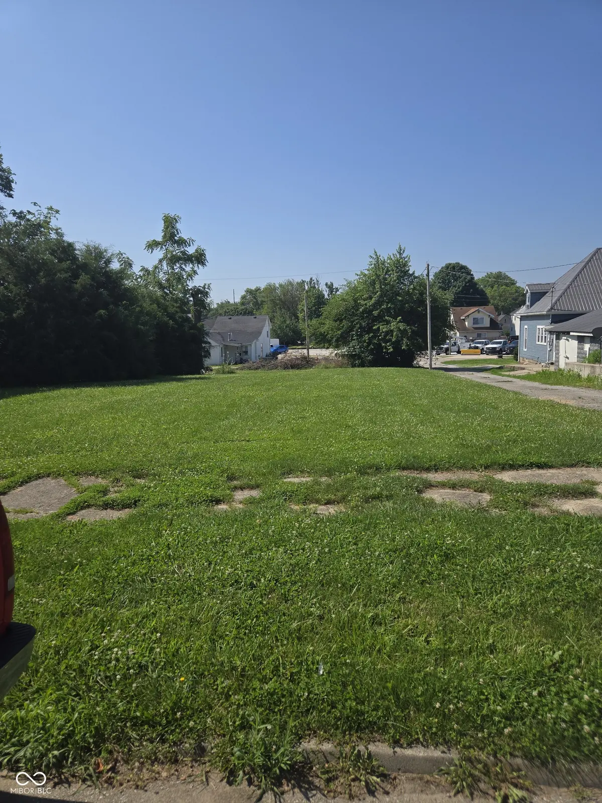 419 W 3rd ST, Rushville, IN 46173