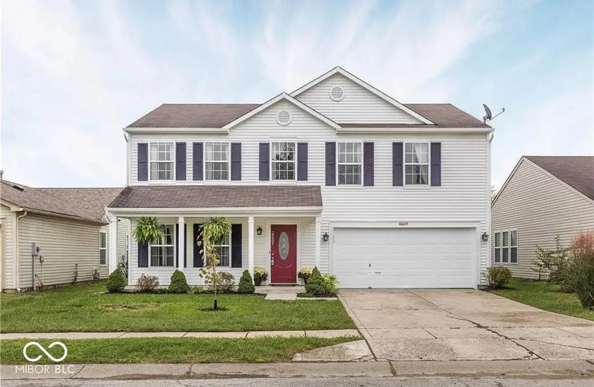 6607 Sonesta DR, Indianapolis, IN 46217
