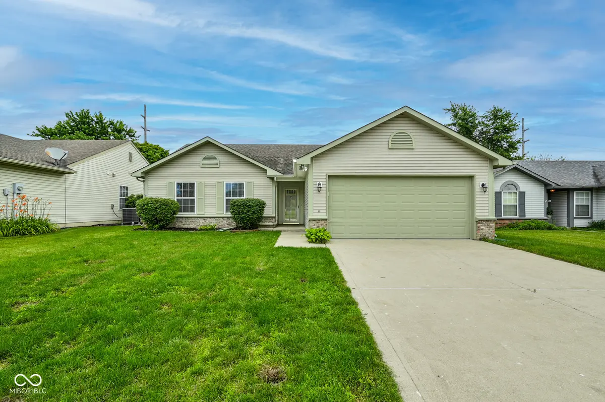 12997 Wingstem CT, Fishers, IN 46038