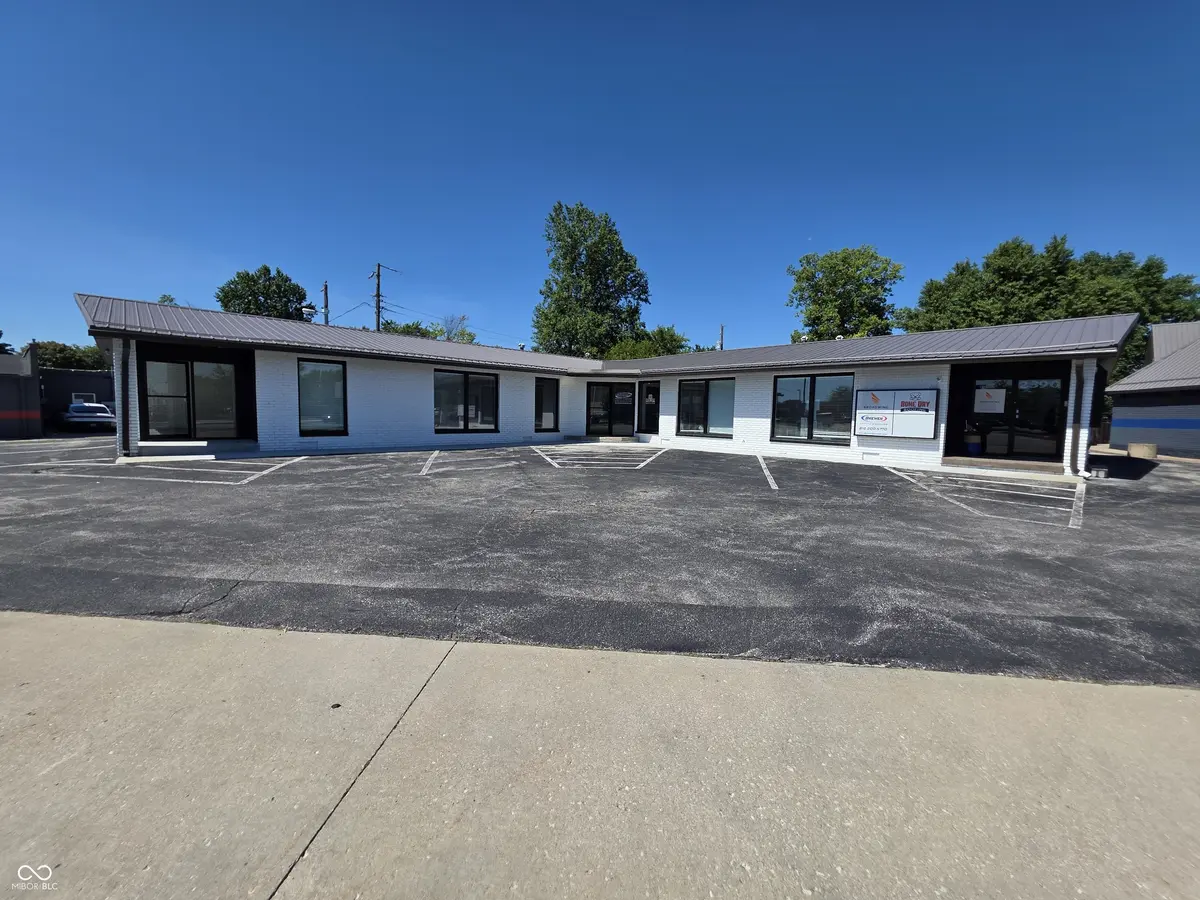 2360 N National RD #A, Columbus, IN 47201