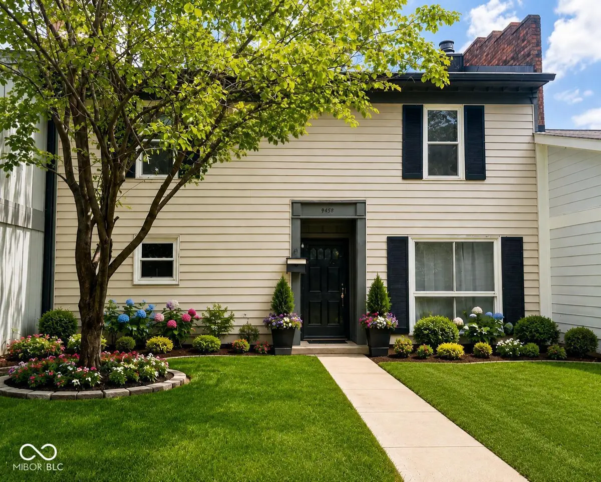 9458 Fordham ST, Indianapolis, IN 46268
