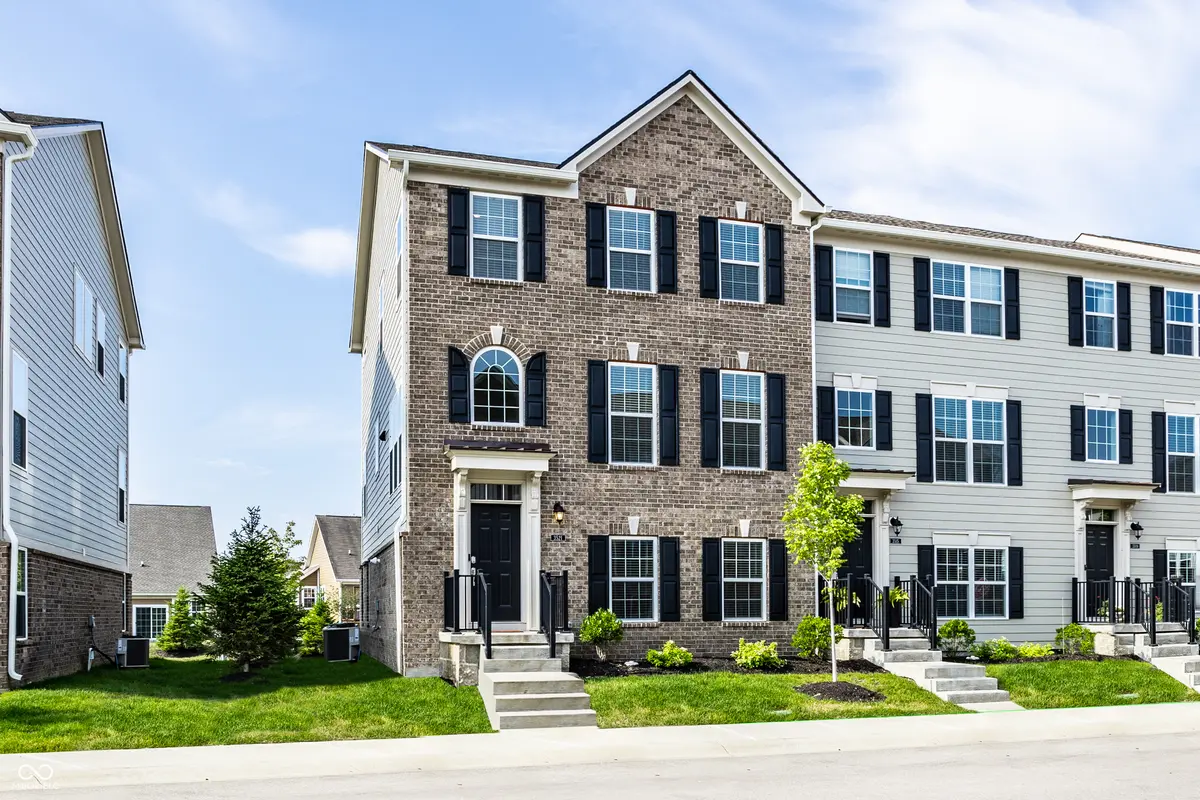 3521 Brampton LN, Westfield, IN 46074