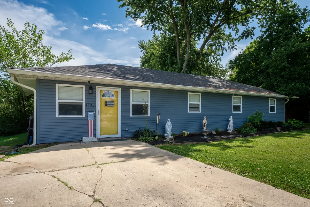 4703 W Compton DR, Edinburgh, IN 46124