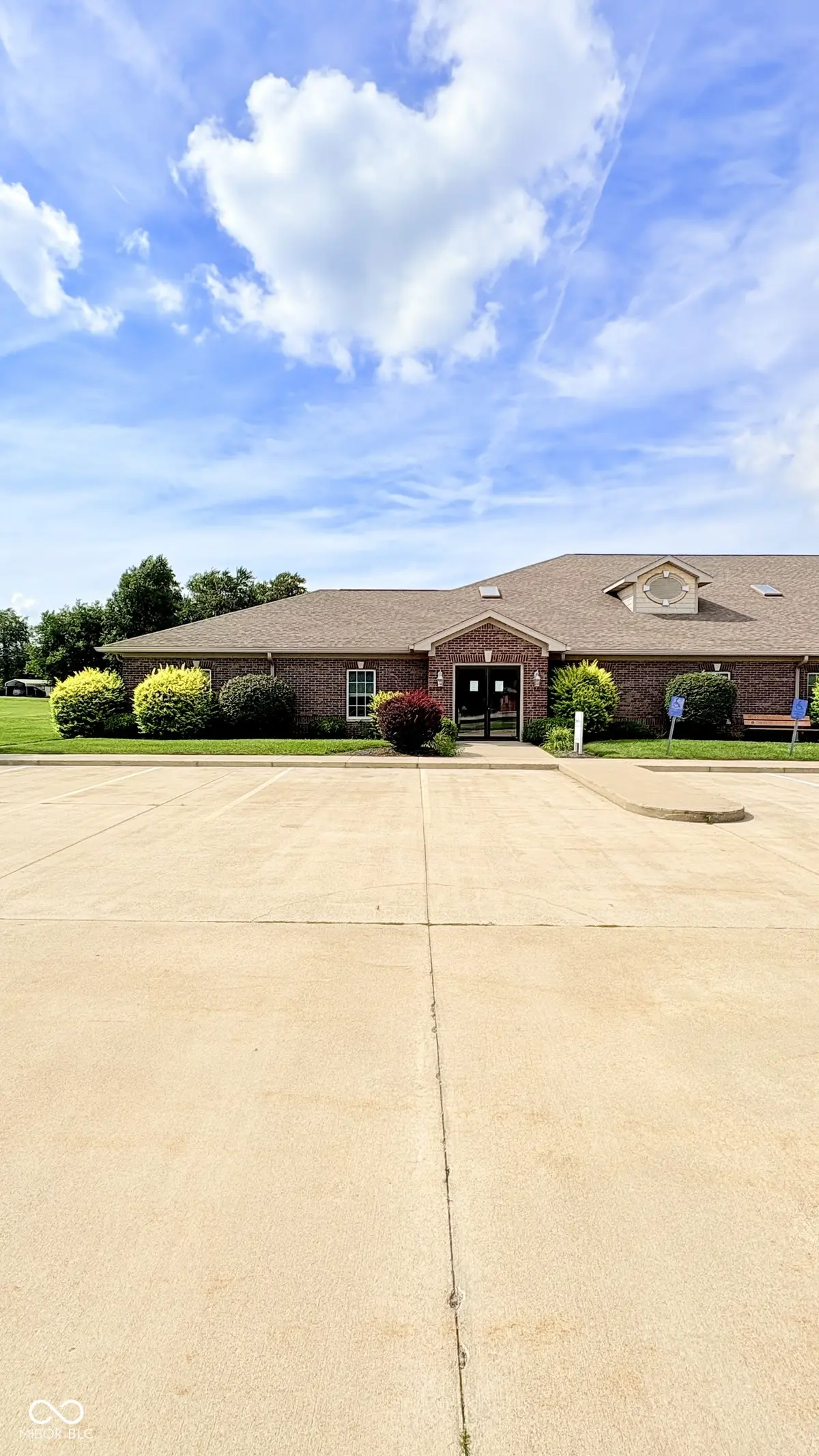 1007 Mill Pond DR, Greencastle, IN 46135