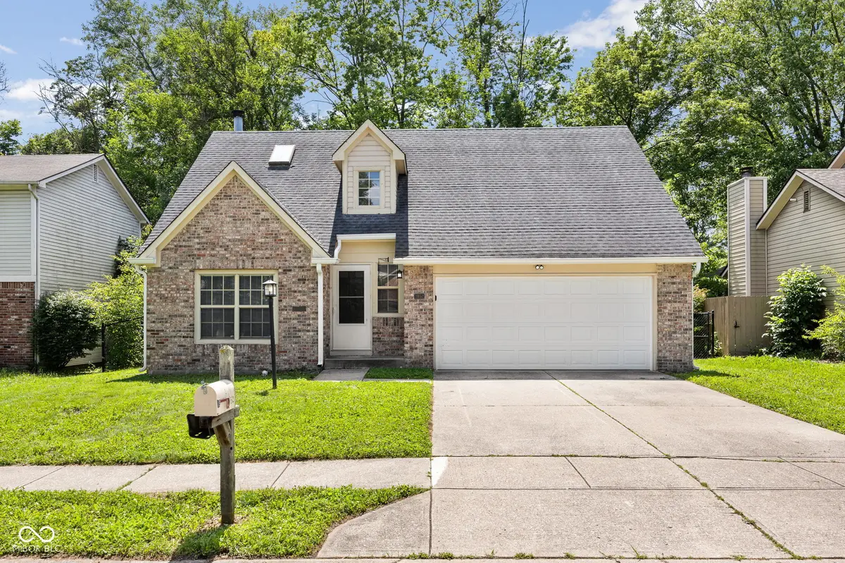 2952 Scottsdale DR, Indianapolis, IN 46234