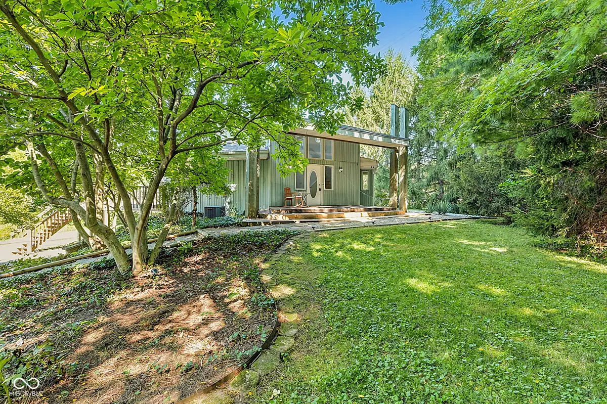 8605 W 82nd ST, Indianapolis, IN 46278
