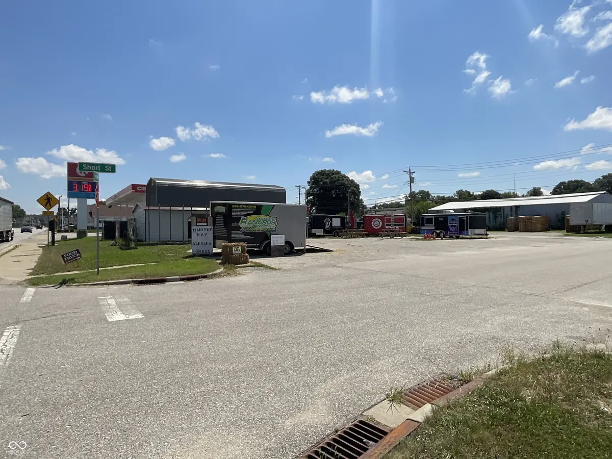 470 W Morgan ST, Spencer, IN 47460