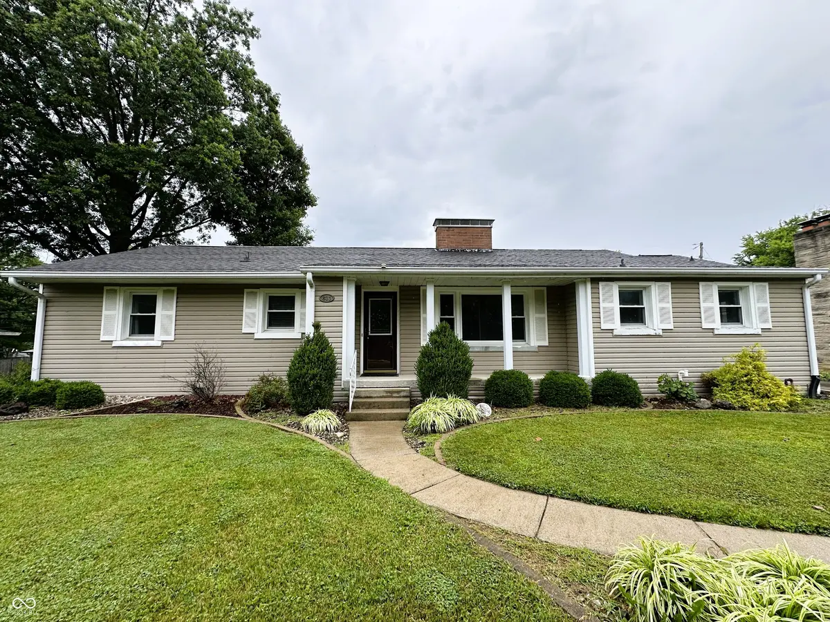 811 Shadowlawn AVE, Greencastle, IN 46135