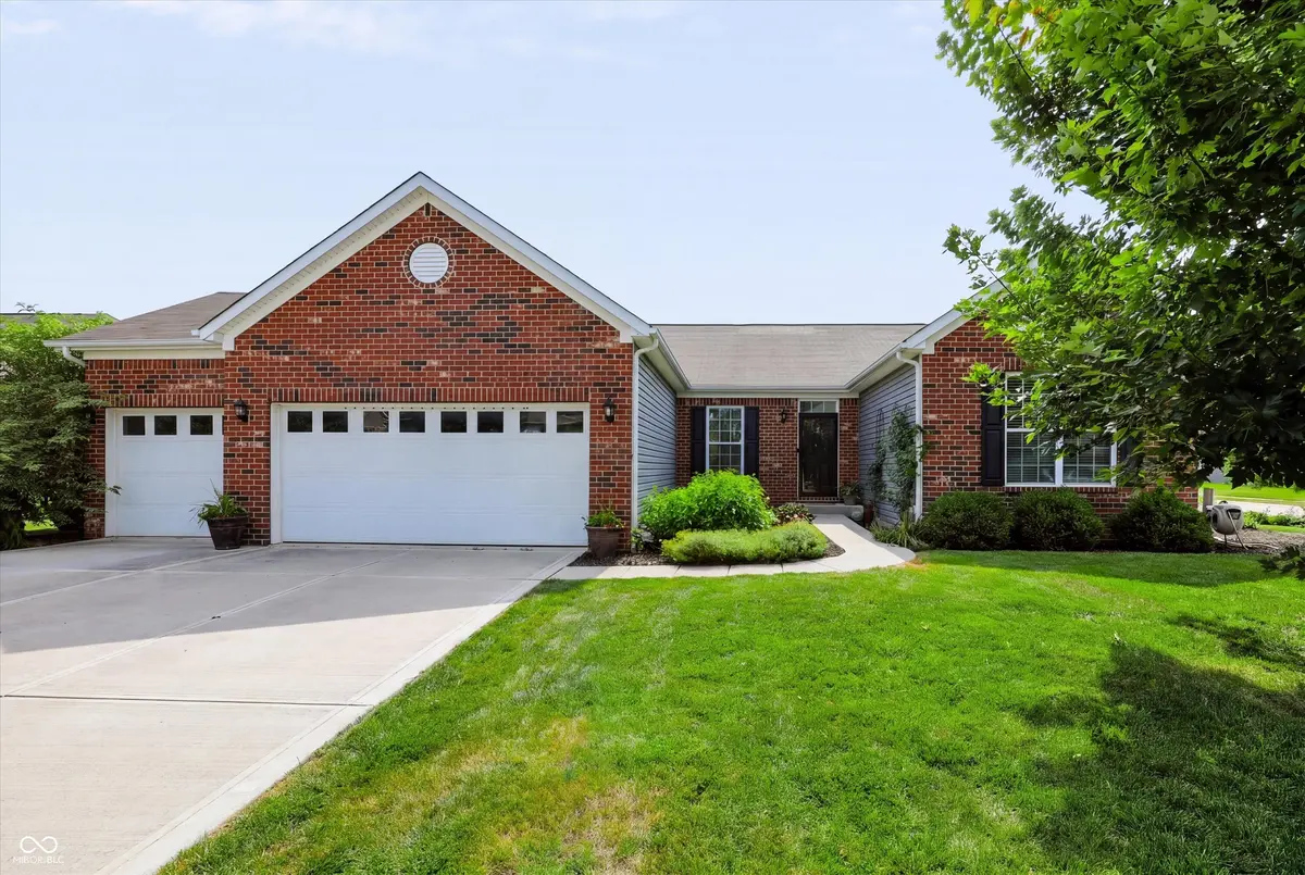 1645 Ballyganner DR, Avon, IN 46123