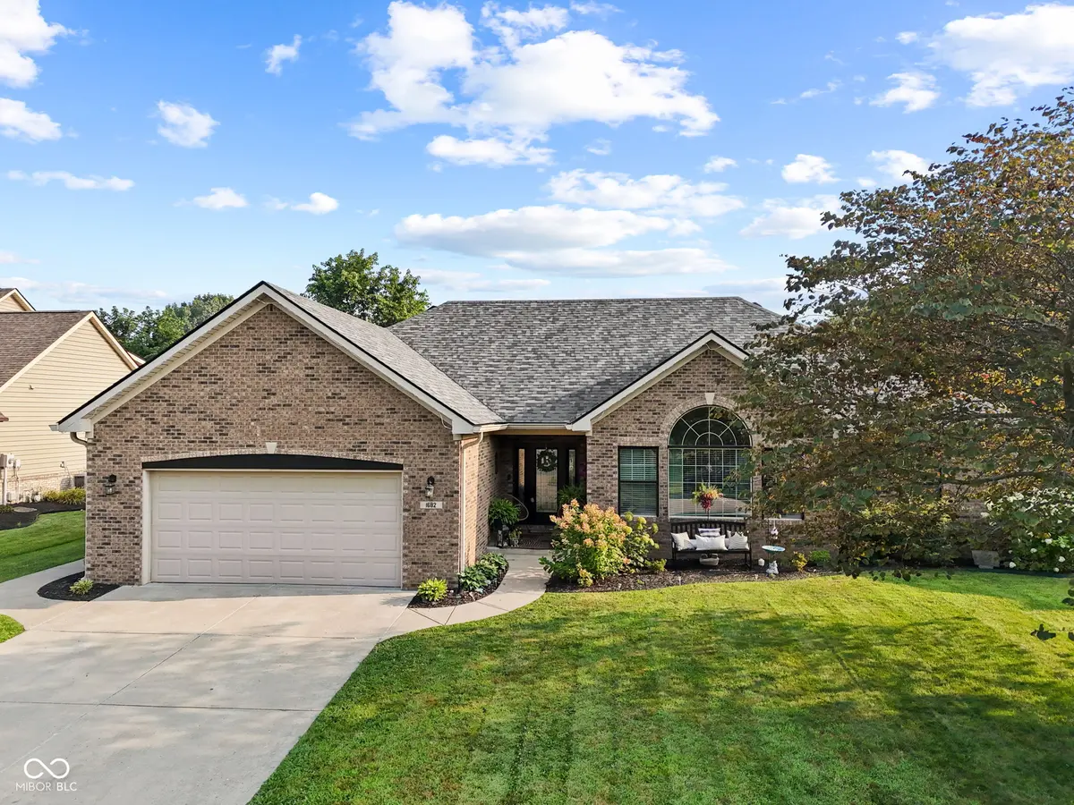 1682 Decourcy CT, Franklin, IN 46131