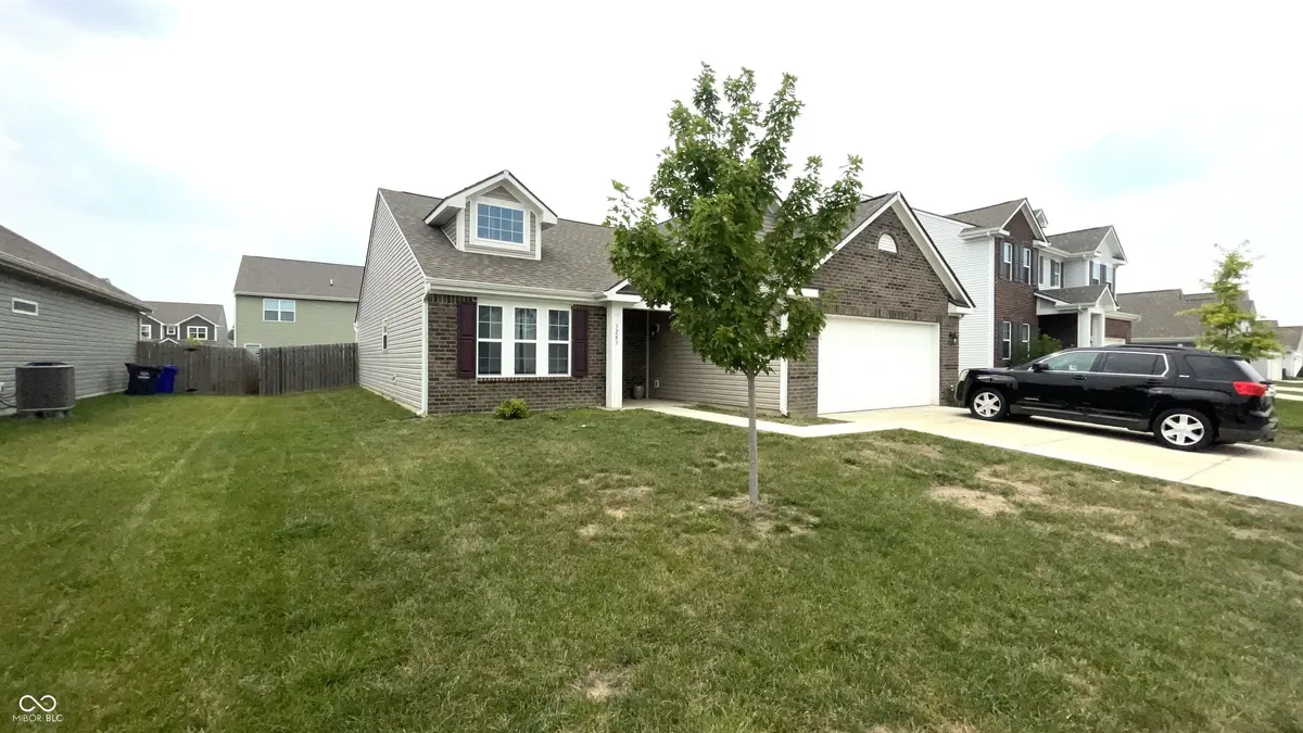 3243 Sand Walk DR, Kokomo, IN 46902