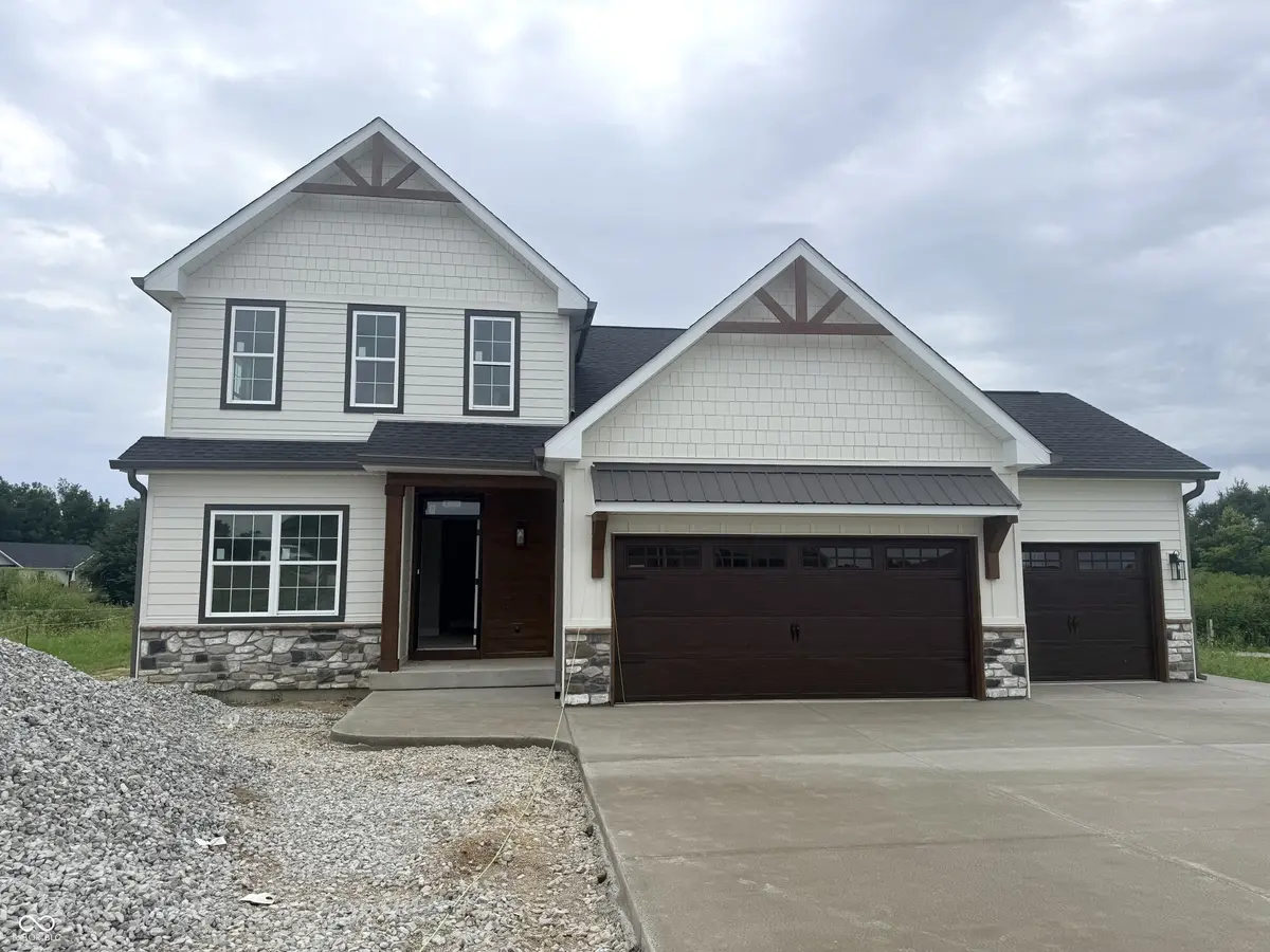 13 Pine Hills CT, Crawfordsville, IN 47933