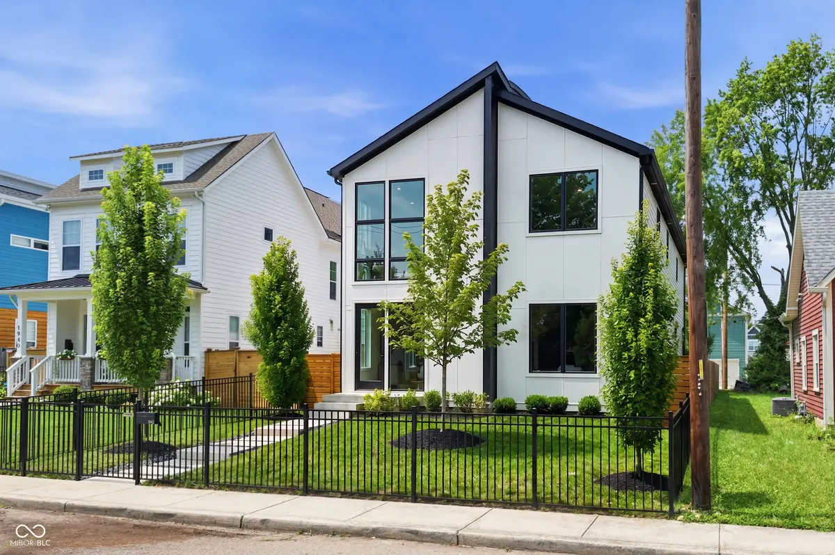 1942 Bellefontaine ST, Indianapolis, IN 46202