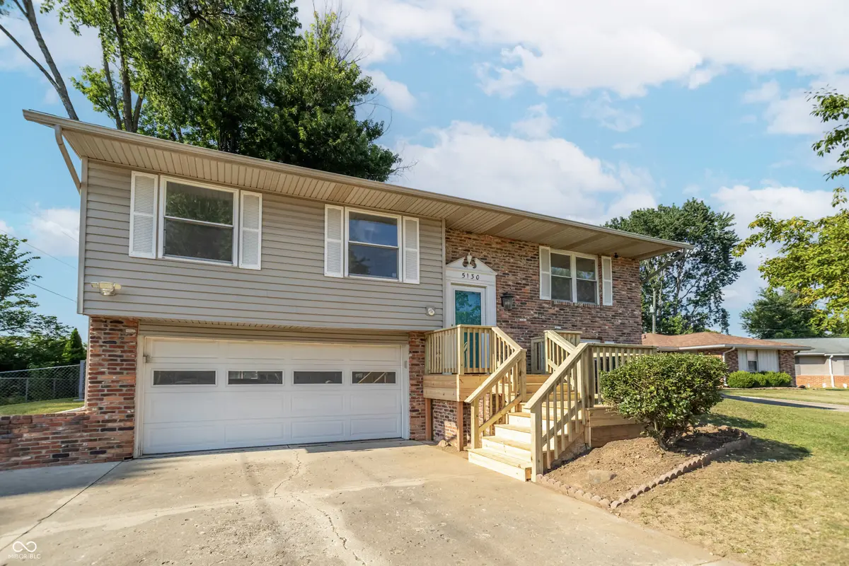 5130 Lockerbie CT, Columbus, IN 47203