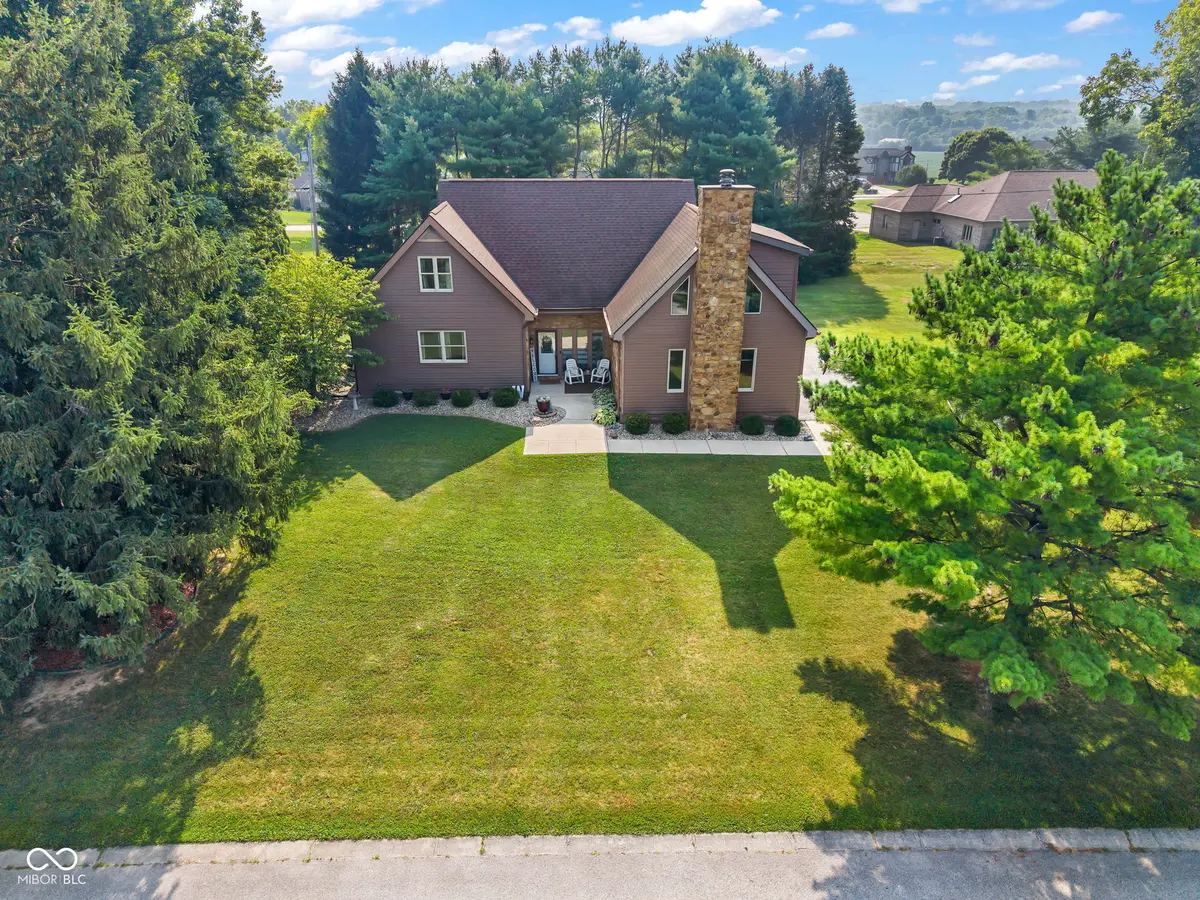 2065 Fairway DR, Greencastle, IN 46135