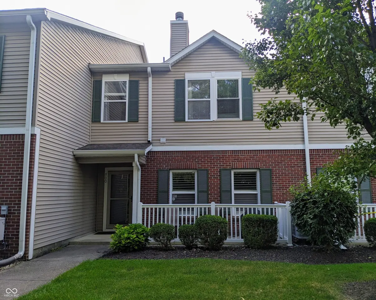 12235 Bubbling Brook DR #900, Fishers, IN 46038