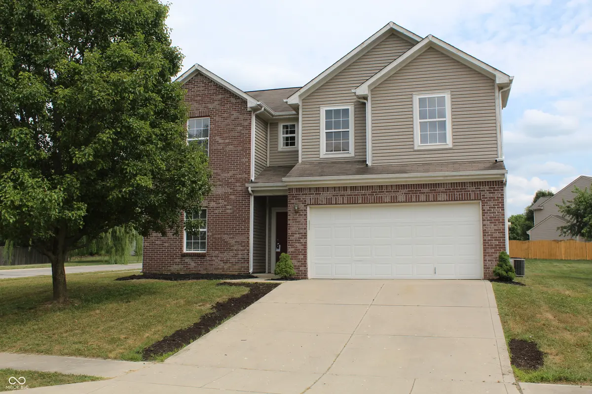6455 Enclave BLVD, Greenwood, IN 46143
