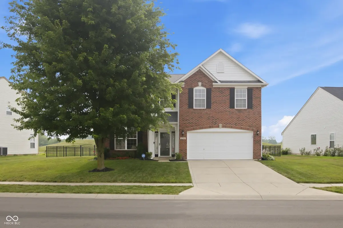 4740 Birmingham DR, Indianapolis, IN 46235