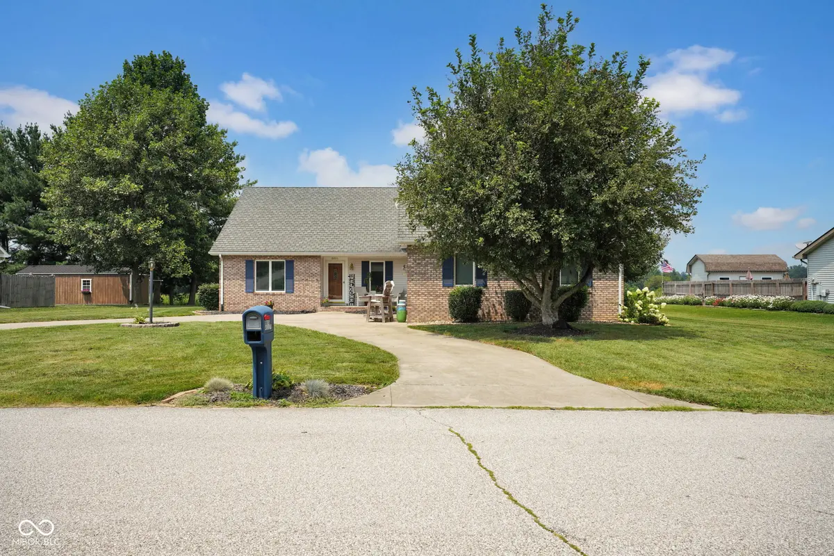 8816 Rainier RD, Seymour, IN 47274