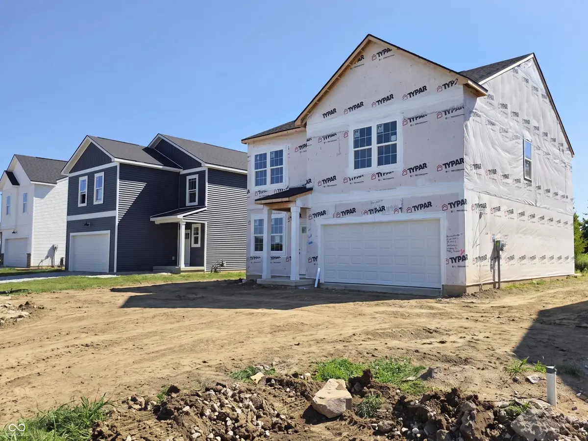 3773 Riverstone DR, Whitestown, IN 46075