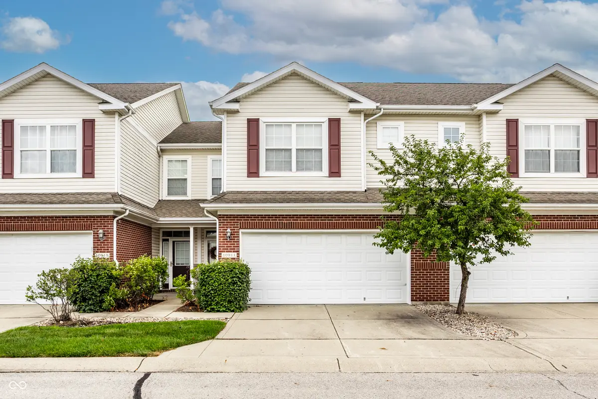 10911 Perry Pear DR, Zionsville, IN 46077