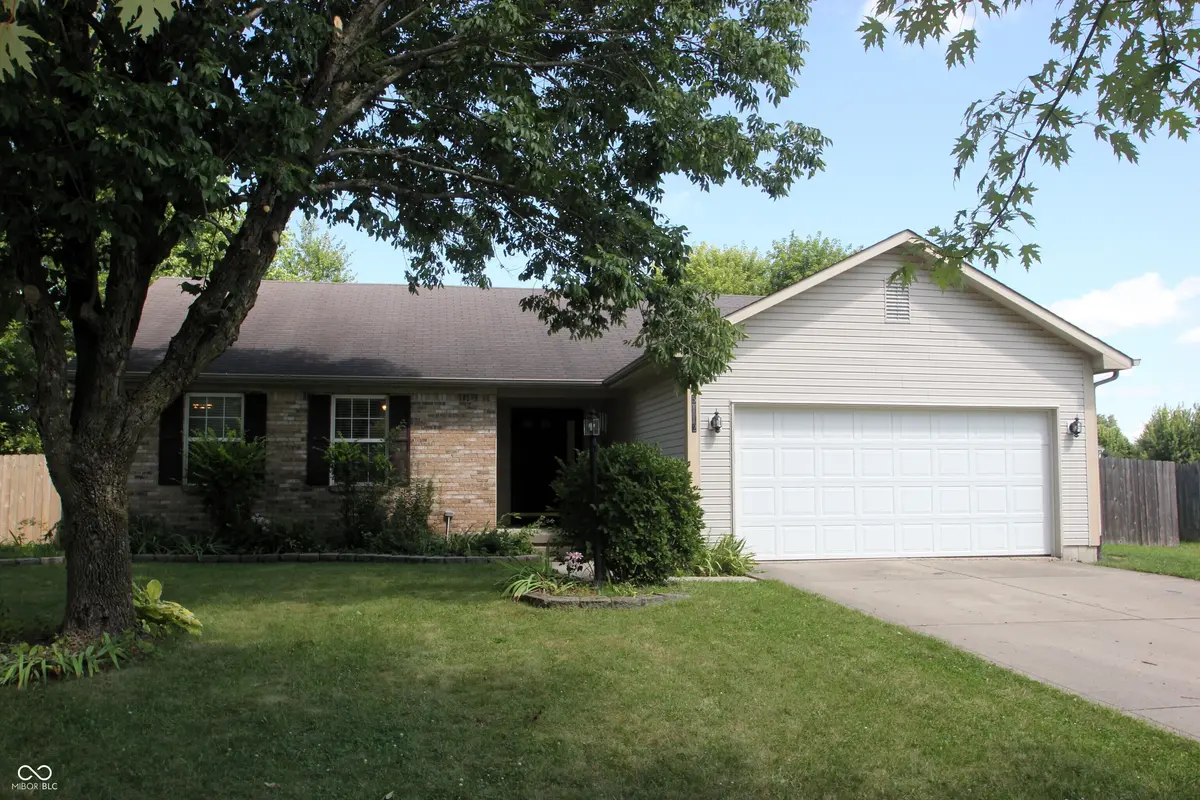 5112 Pine Hill DR, Noblesville, IN 46062