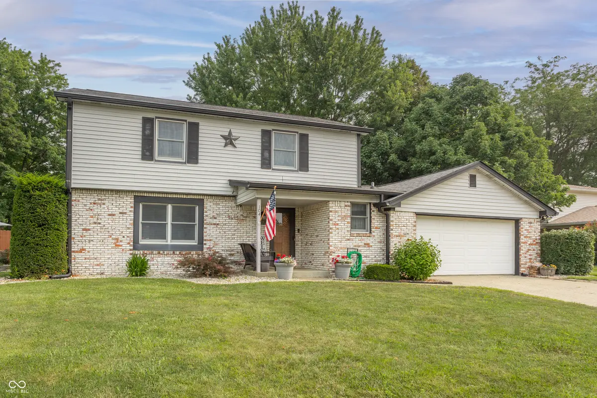 104 Creek View DR, Greenfield, IN 46140