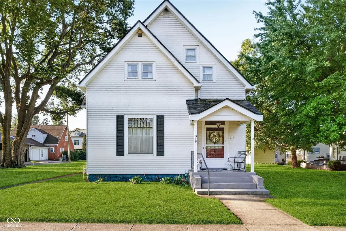 319 W Washington ST, Shelbyville, IN 46176