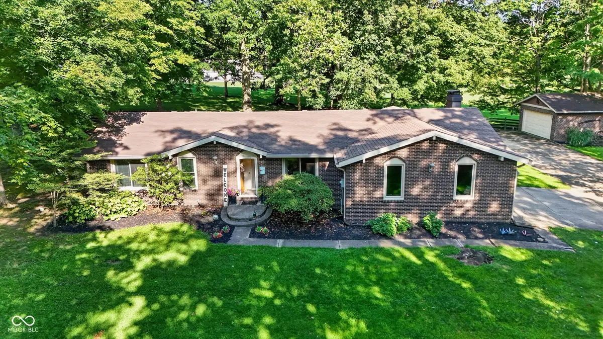 229 Noel LN, Fortville, IN 46040