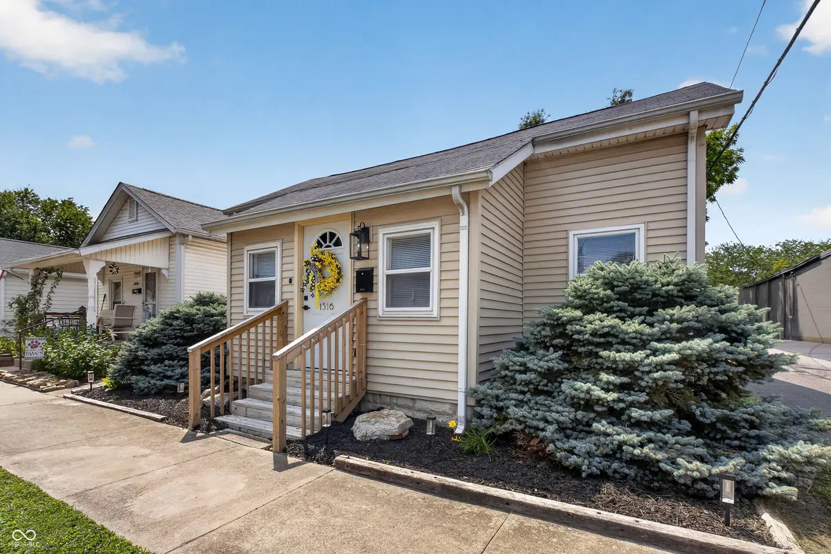 1516 Chestnut ST, Columbus, IN 47201