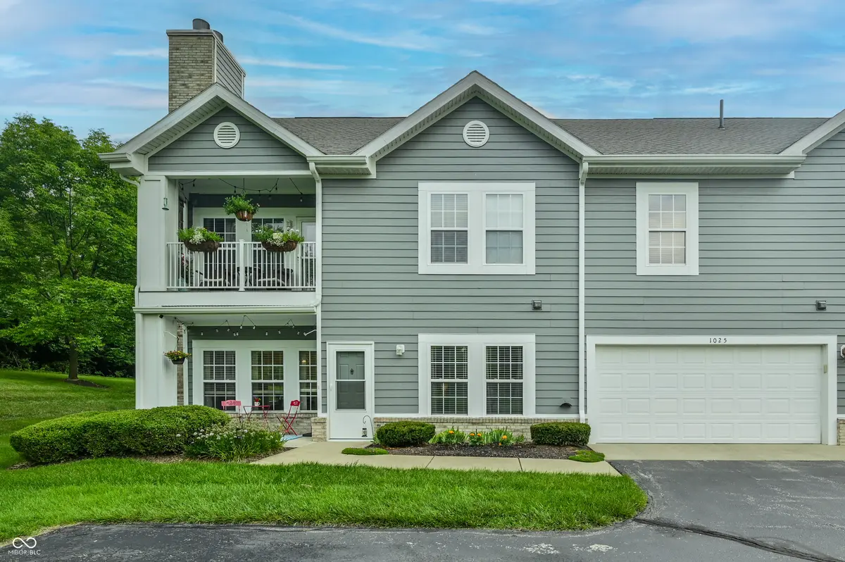 1025 Falcon RDG, Carmel, IN 46280